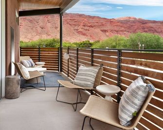 Gravity Haus Moab - Moab - Balcón