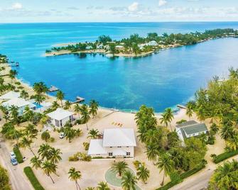 SKai Fall by Grand Cayman Villas - North Side
