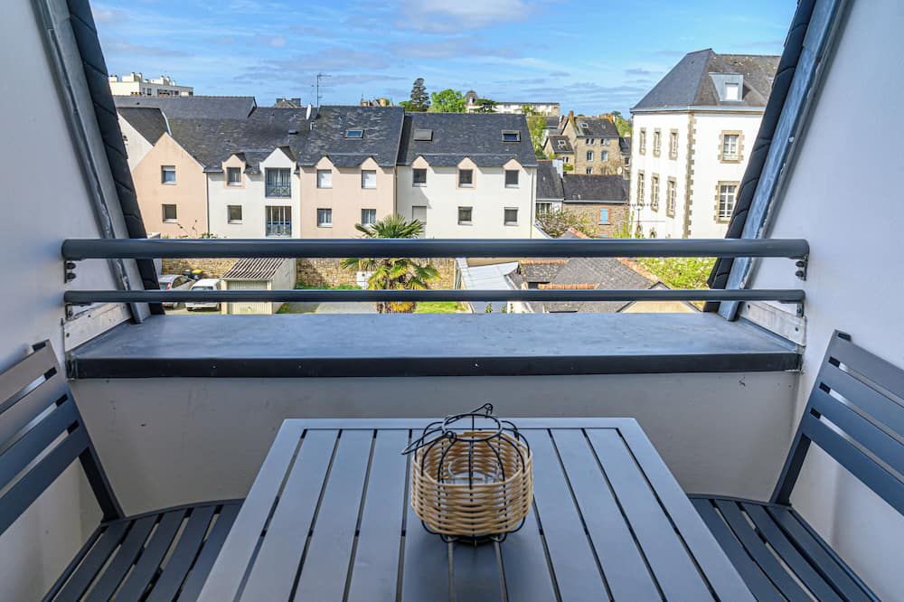 أبارت أوتل لو ليبرتيه