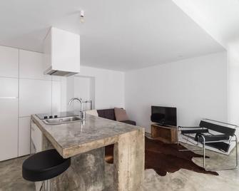 Fran Pacheco 39 (downtown apartment) - Setúbal - Cuina