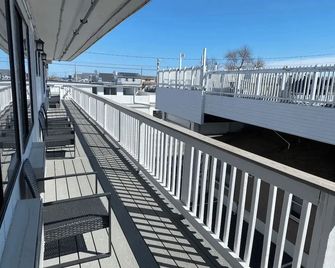 Hampton Harbor Motel - Hampton - Balcón