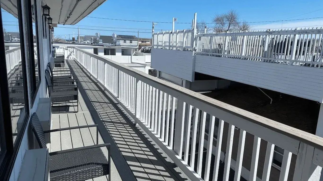 Hampton Harbor Motel