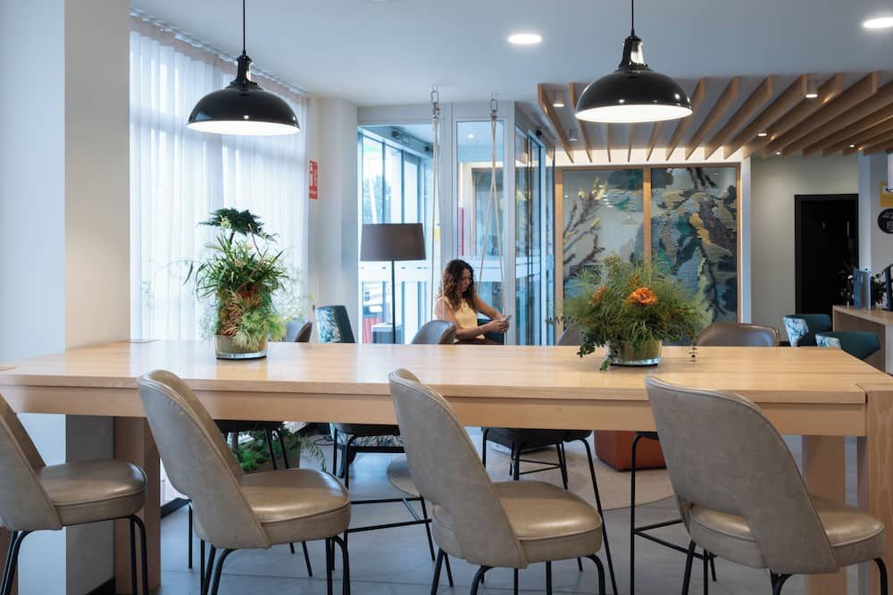 إيبيس ستايلز سانتاندر - سانتاندر - مطعم