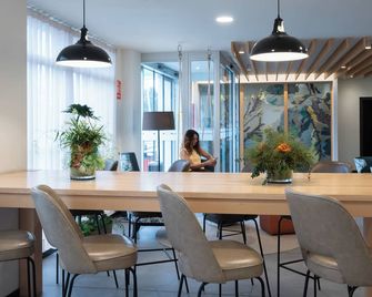 إيبيس ستايلز سانتاندر - سانتاندر - مطعم