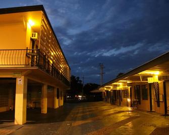 Bourbong St Motel - Bundaberg - Building