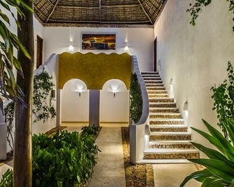 My Blue Hotel Zanzibar - Nungwi - Escaleras