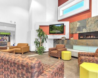 Residence & Conference Centre - London - London - Lounge