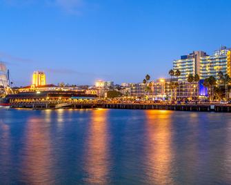 Wyndham San Diego Bayside - San Diego - Outdoors view
