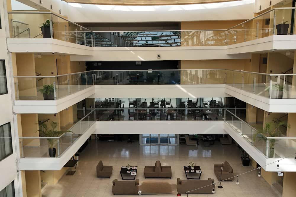 هوليداي إن إكسبرس ت لوتكاي باي آيتش جي - تولوكا - ردهة