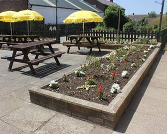 Prince of Wales - Cowes - Innenhof