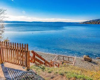 Shine Road Retreat - Port Ludlow - Beach