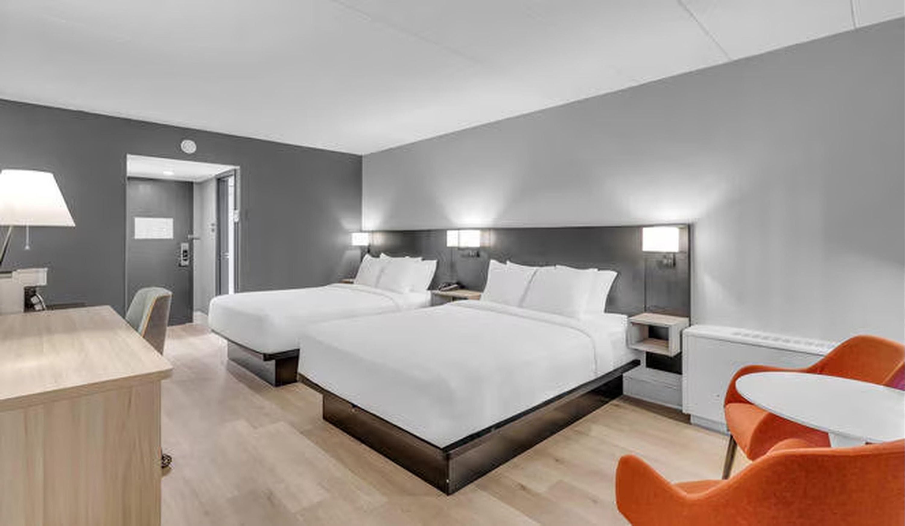 Seven Oaks Hotel Regina, SureStay Collection by Best Western - רגינה - חדר שינה