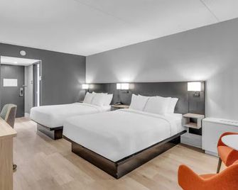 Seven Oaks Hotel Regina, SureStay Collection by Best Western - Regina - Phòng ngủ
