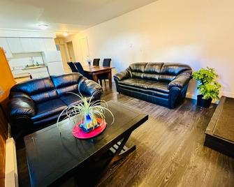 Home Away from Home in Victoria (centrally located) - Victoria - Salon