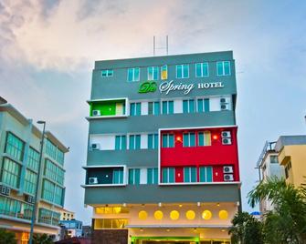 De Spring Hotel - Kuantan - Gebouw
