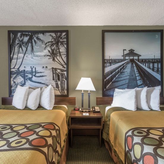 Super 8 by Wyndham Ocala I-75