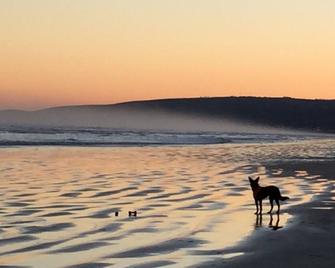 Goolwa Mariners Cottage-Wifi-Pet Friendly-Netflix-Little Scotland - Goolwa - Beach