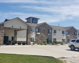 Cobblestone Inn & Suites - Manning - Manning - Building