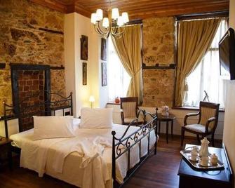 Boutique Hotel Palea Poli - Naousa - Bedroom