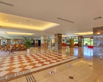 Fuji Matsuzono Hotel - Yamanakako - Lobby