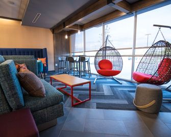 Tru by Hilton Allen Dallas - Allen - Salónek