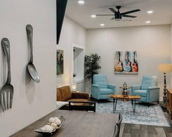 Downtown Loft Cozy 1-bedroom apartment in adorable Aberdeen with WiFi - Aberdeen