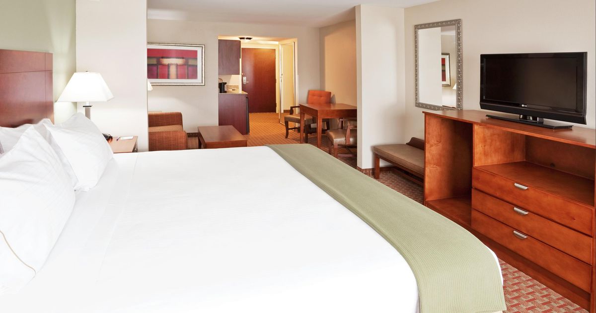 Holiday Inn Express & Suites Niagara Falls à partir de 61 €. Hôtels à