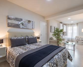 Apartamentos Centro Recogidas, Granada - גרנדה - חדר שינה