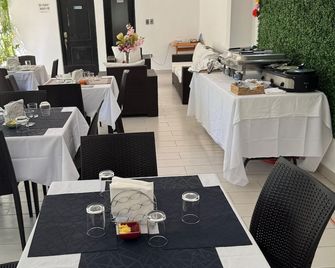 The White Rock Resort - Guayacanes - Restaurant