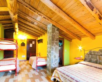 Agriturismo Al Marnich - Schignano - Habitación