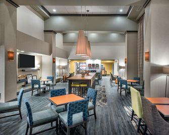 Hampton Inn & Suites West Melbourne-Palm Bay Road - מלבורן - מסעדה
