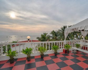 Hotel Salty Waves Baga - Baga