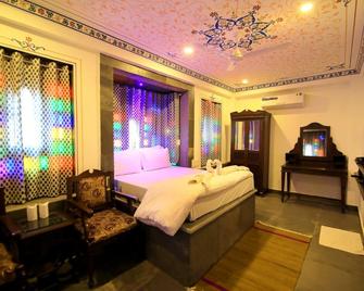 Hotel Panorama Haveli - Udaipur - Bedroom
