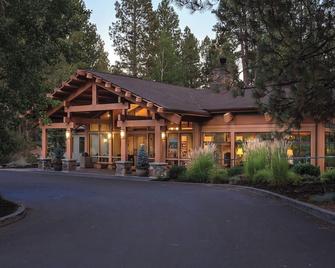 Beautiful 2 Bedroom, 2 bath Condo at the Seventh Mountain Resort. - Bend - Bygning