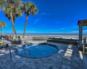 0710 Waters Edge Resort 1 Bedroom Condo by RedAwning - Murrells Inlet - Pool