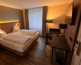 Hotel-Restaurant Amadeus - Isernhagen - Habitación