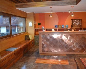 Puerto Chico Hotel - Puerto Varas - Lễ tân
