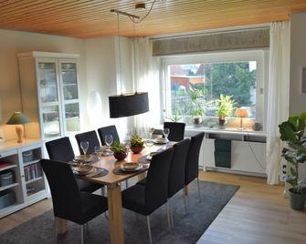 Ferienhaus Heideglück - Bad Fallingbostel - Essbereich