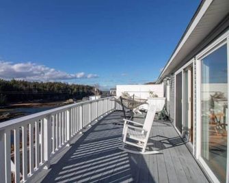 Fantastic Waterfront Views - Phippsburg - Balcony