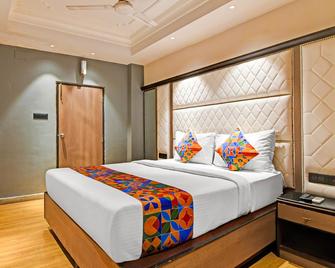 Fabhotel Gulshan International - Kolkata - Bedroom