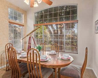 Family Fun in Ahwatukee Phoenix - Phoenix - Yemek odası