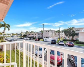 Gulf Winds Beach Resort - Saint Pete Beach - Parveke
