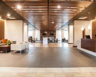 Wingate by Wyndham Denver Airport - Денвер - Лоббі