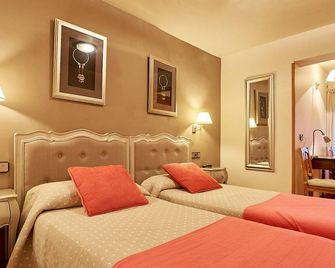 Hostal Vidaller - Bielsa - Habitación