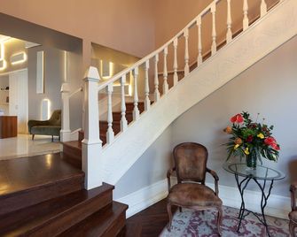 Avenida Boutique Hotel - Viseu - Сходи