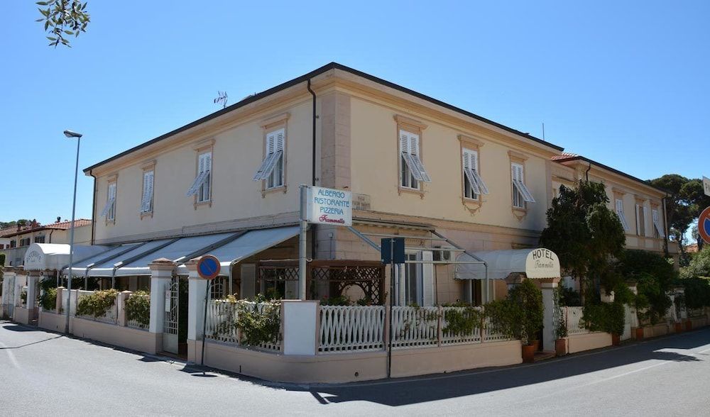 Hotel Fiammetta - Quercianella - Gebäude