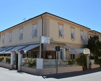Hotel Fiammetta - Quercianella - Gebäude