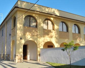 The Mimosas 600 meters from the sea - Pulsano - Edificio