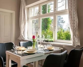 Holiday apartment Berlin for 1 - 2 persons with 1 bedroom - Holiday apartment - Berlin - Essbereich