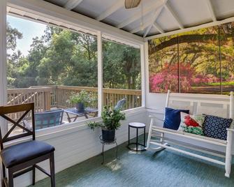 Charming Thomasville Getaway Walk to Downtown! - Thomasville - Balcony